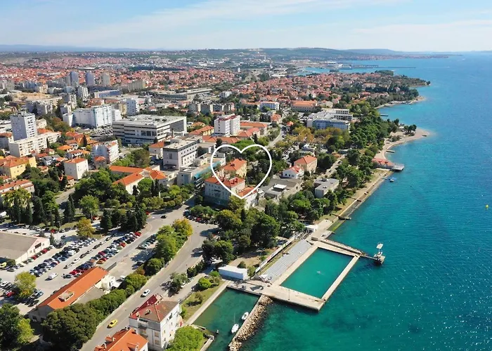 Hotel: Apartments & Rooms Kolovare Beach 3, Zadar