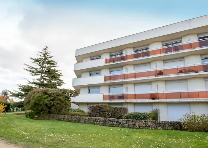 Apartment Port Blanc By Interhome