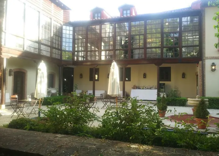 Real Casa De Tepa