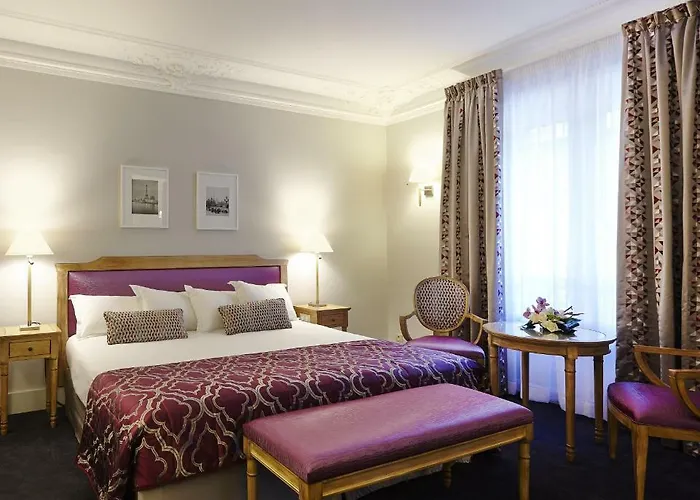 Luxury hotel only: Royal Hotel Paris Champs Elysees