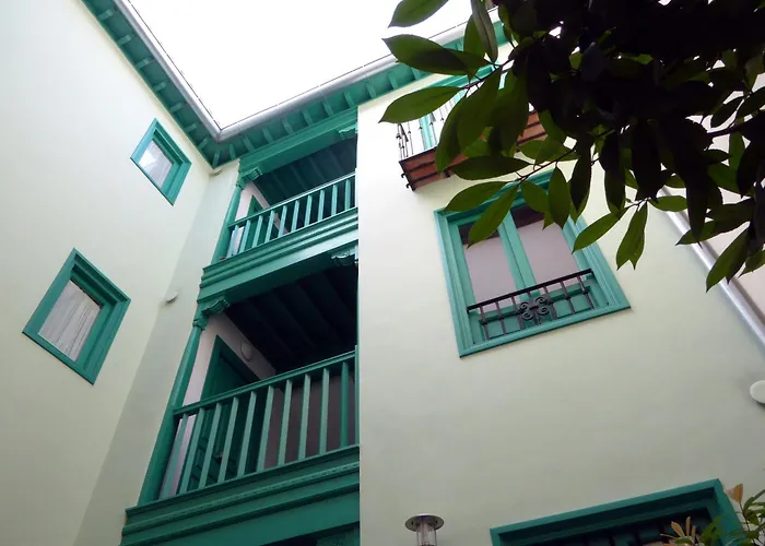 Laurel Suites Apartments