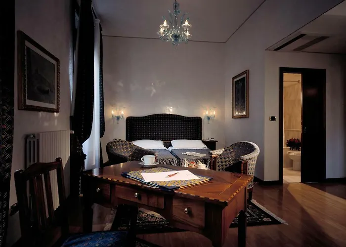 Hotel con piscina: Hotel Bonvecchiati