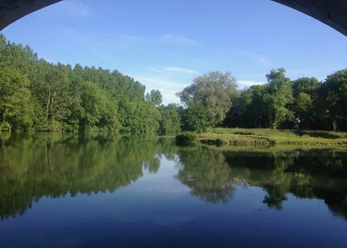 La Rive Chambre d hôtes The Riverside Retreat
