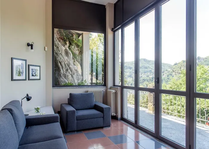 La Dolce Vita - The House Of Travelers