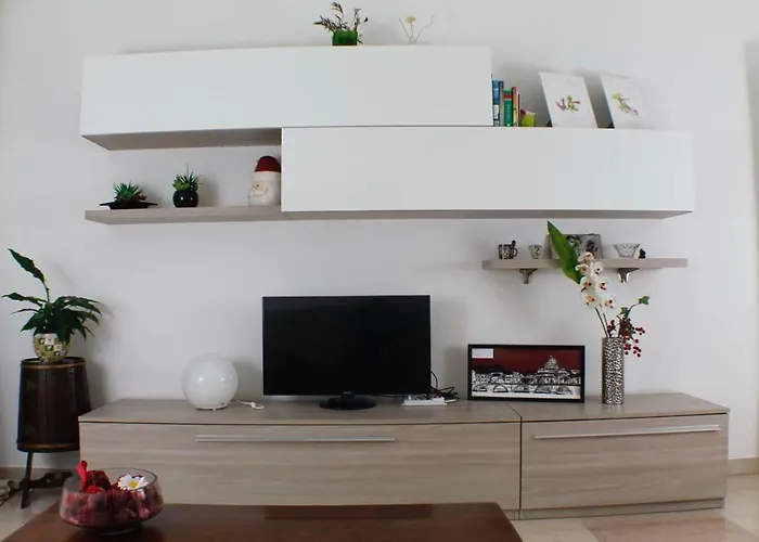 Vatican In The Moonlight Apartment