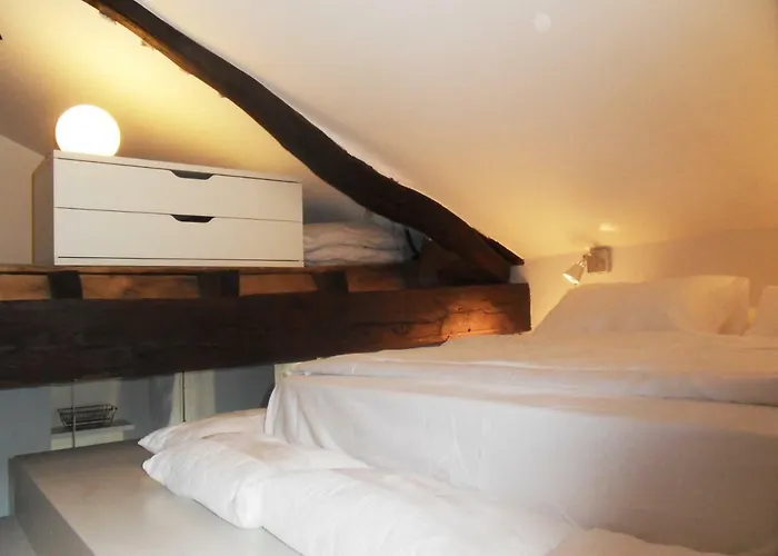  Loft Botero