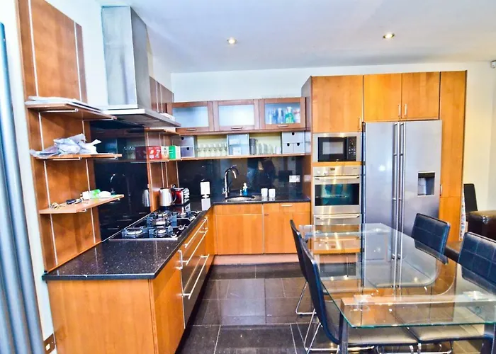 Guest house: Thames View House Surrey Quays