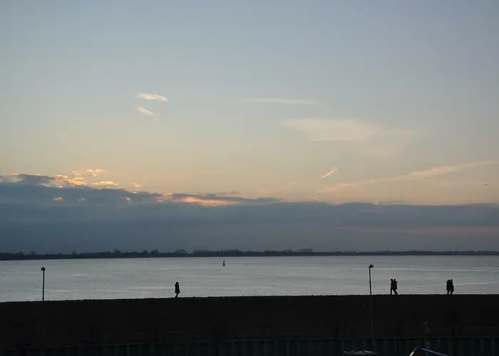 Am Neuen Hafen