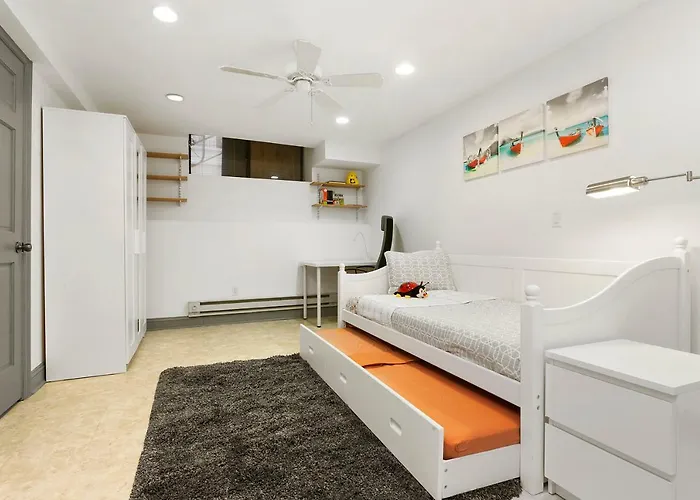 2-Bedroom In Upper West Side, Private Entrance
