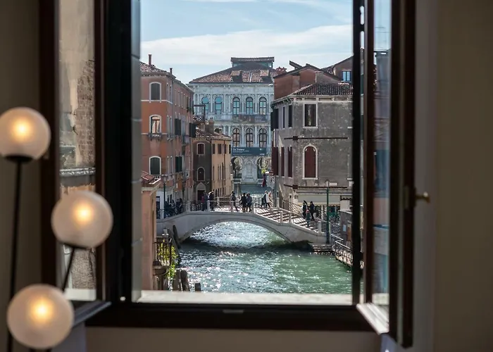 Palazzo Vendramin Costa