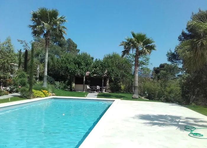 Studios Domaine l'Oliveraie