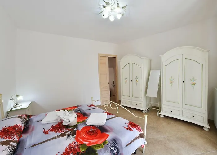 Marghegio' House