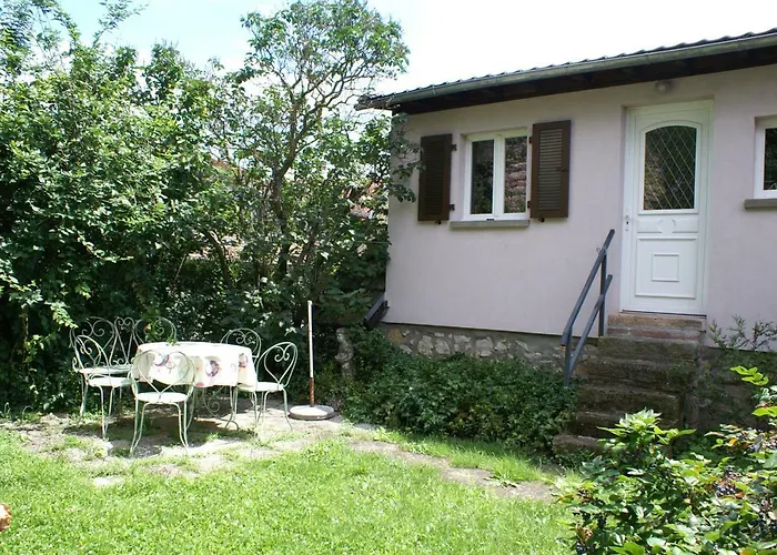 LA MAISON FLEURIE Gîtes du Florimont