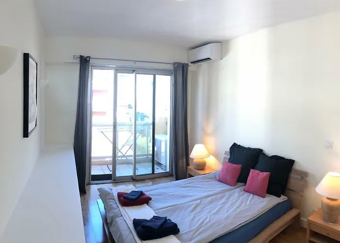**** Panoramic Top Roof In Beaulieu ****