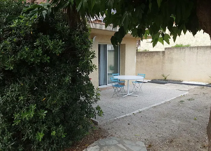 T2 DE 40 M2 EN REZ DE JARDIN Avec parking CARNON PLAGE