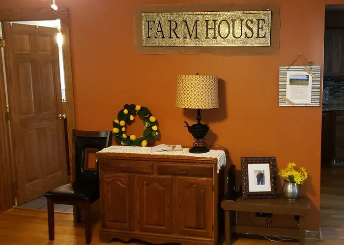 Country Farmhouse Lodge