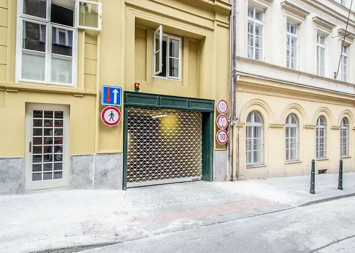 Design 3Bdr Apartment In Residence, Free Parking