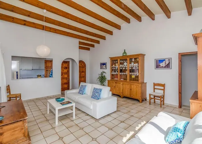 Villa Lola