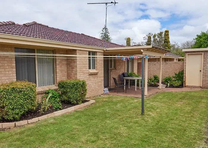 Api Busselton Seaside Escape Apartments