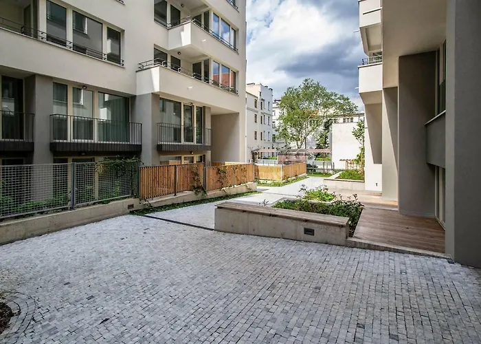 Design 3Bdr Apartment In Residence, Free Parking