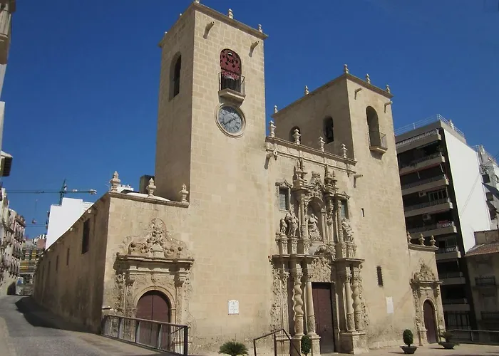 Hotel near College: Apartamentos Boutique Villavieja