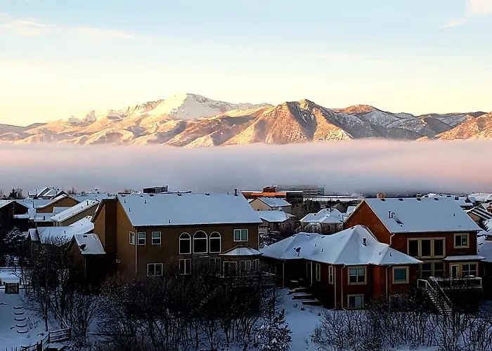 Chateau Du Pikes Peak