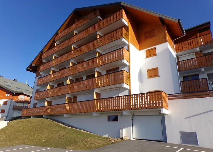 Chalet Le Telemark wifi fibre classé 3 étoiles garage parking extérieur privé travaux échafaudage installé fin juin