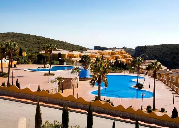 Casa Cumbre del Sol