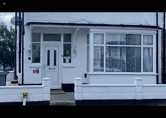 Guest house: Gladstone Lodge