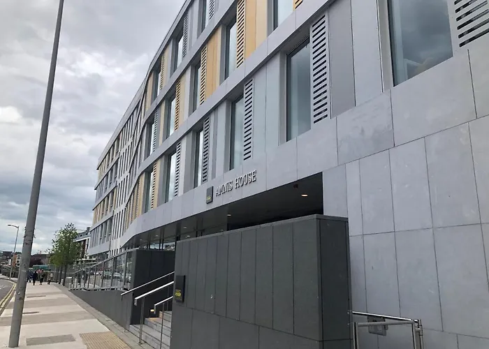 Yugo Explore - Amnis House