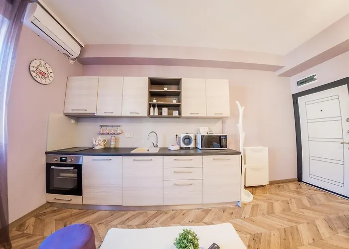 Sofia Violet Life Apartment