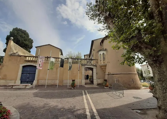 Design loft Studio climatisé parking et piscine