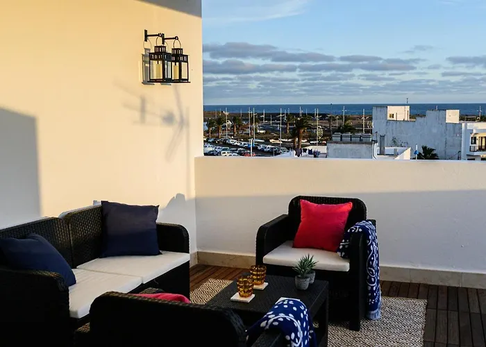  Lantia Rooftop House