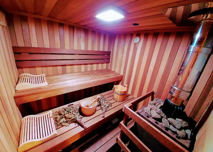 3 Z Moderne Wellnesswohnung - Sauna, Kamin, Parkplaetze 65M2 Bis 6 Per