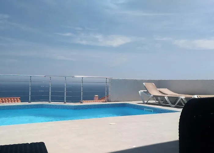 Villa Luxe Vue Panoramique sur la mer piscine clim cassee 4 etoiles meuble tourisme