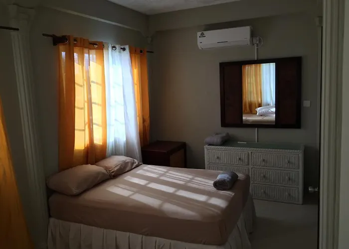 Atlantic Breeze Apartments, Canouan Island