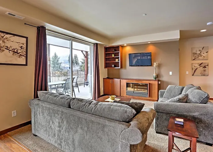 Marvelous Manson Condo, Steps To Lake Chelan Beach