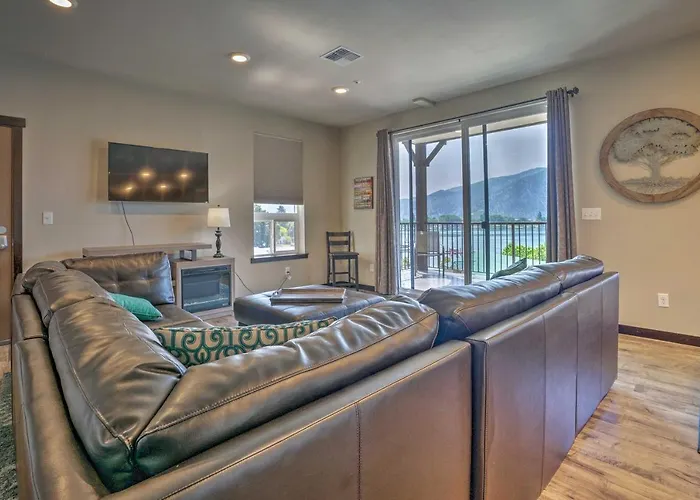 Cozy Manson Condo On Lake Chelan W/ Pool Access!