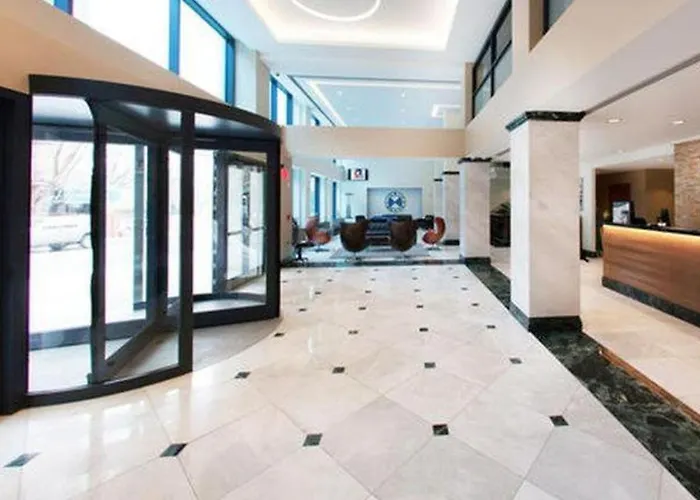 3 star hotels Comfort Inn & Suites - Kew Gardens Near La Guardia Airport