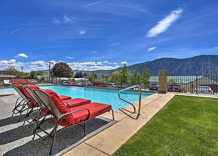 Lake Chelan 'Manson Bay' Condo W/ Pool Access!