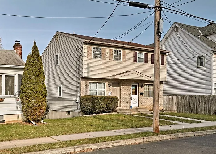 2 Mi To Dtwn Allentown Shops & Eats! Cozy Home