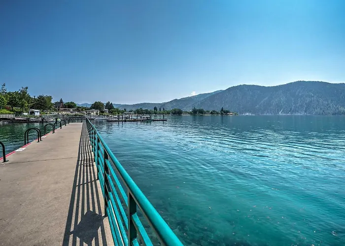 Modern Manson Condo W/ Pool & Lake Chelan Views!