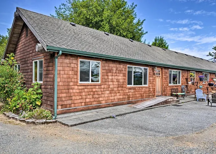 Gold Beach Apartment W/ Activities - 2 Mi To Ocean