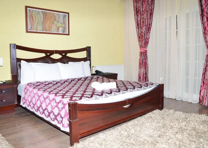 Jacuzzi-Hotel: Hotel Begolli