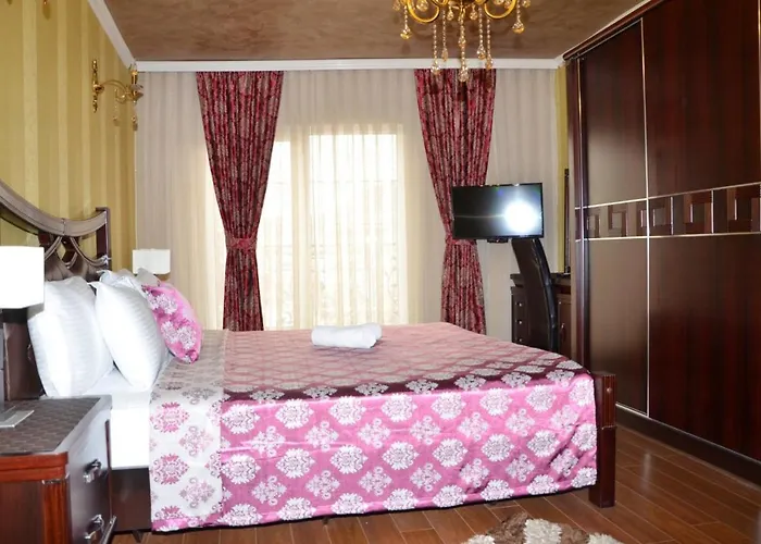 Jacuzzi-Hotel: Hotel Begolli