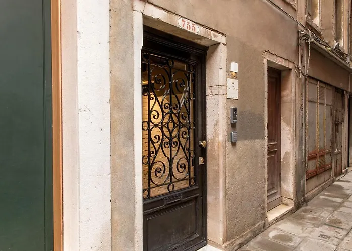 San Marco Suite 755