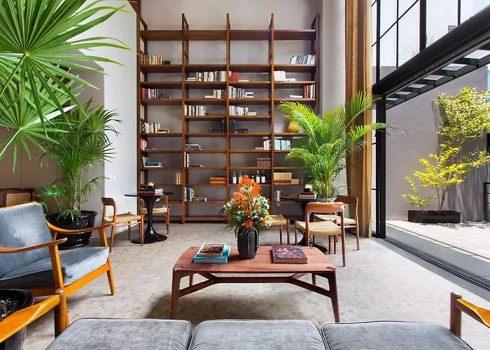 Hotel near College: Casa 9