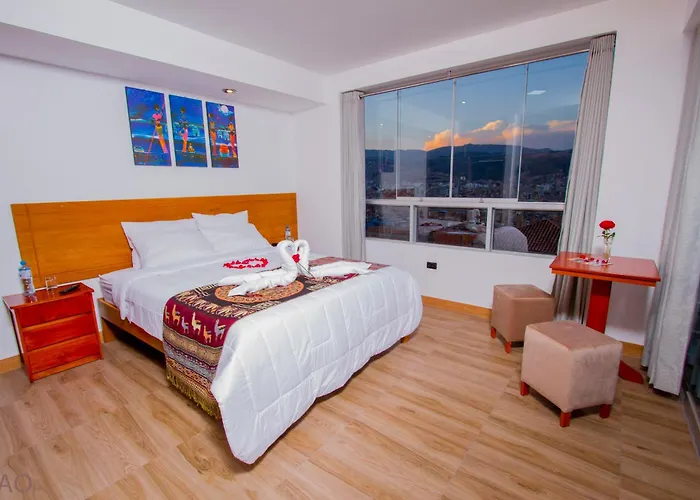 Cheap hotel: Latinos House Cusco