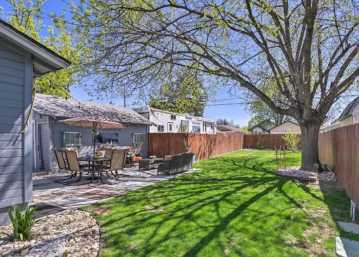 Charming Home In Downtown Nampa W/ Patio + Yard!