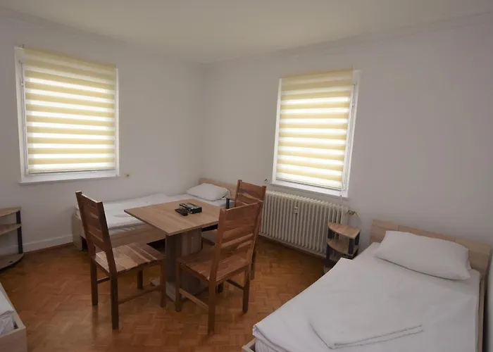 Nuertingen Zimmer Mit Gemeinschaftsraeumen
